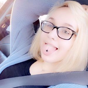 Meet your Posher, Emily christine